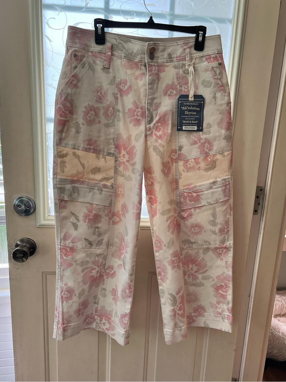 Democracy “Ab” solution Skyrise wide leg cropped utility pant. Size 12 NWT - Picture 1 of 9